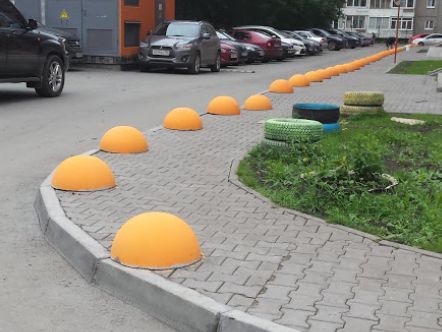 Парковочная бетонная Полусфера, ограждение, желтая 440х225 мм, цветная
