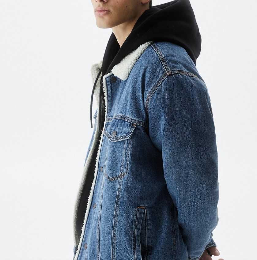 Капюшон pull&bear черный