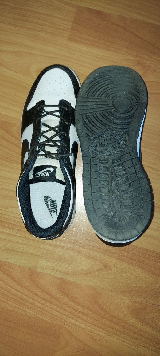 Кросівки Nike 3Y нові 22см.