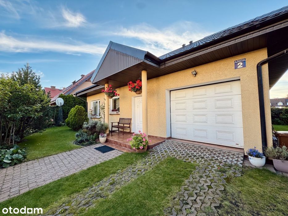 Dom do zamieszkania - 154 m², 4 pokoje, salon z aneksem, garaż, ogród