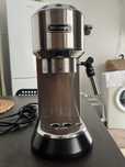 Máquina Café Delonghi Dedica + Extras