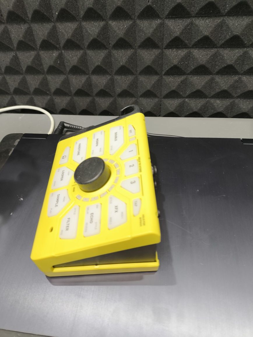 Продам вокальний процесор Tc Helicon perform VE