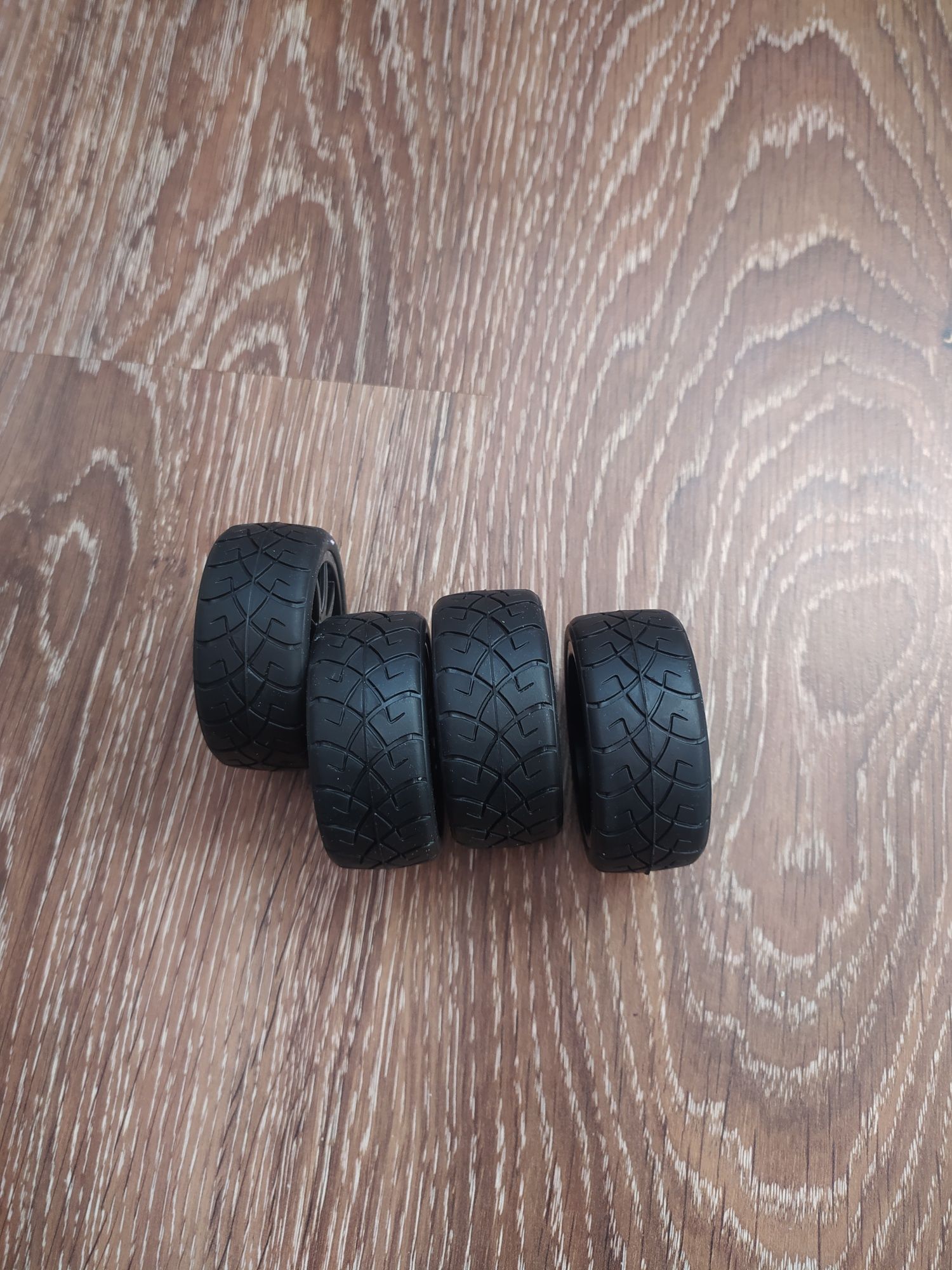 Колеса для WLtoys ZD Racing Arrma Senton Traxxas та інших
Можу продати