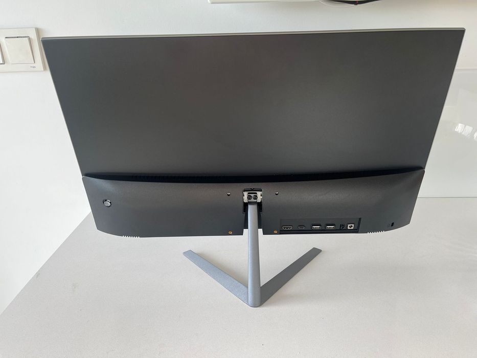 Monitor Mitsai 24” MC24