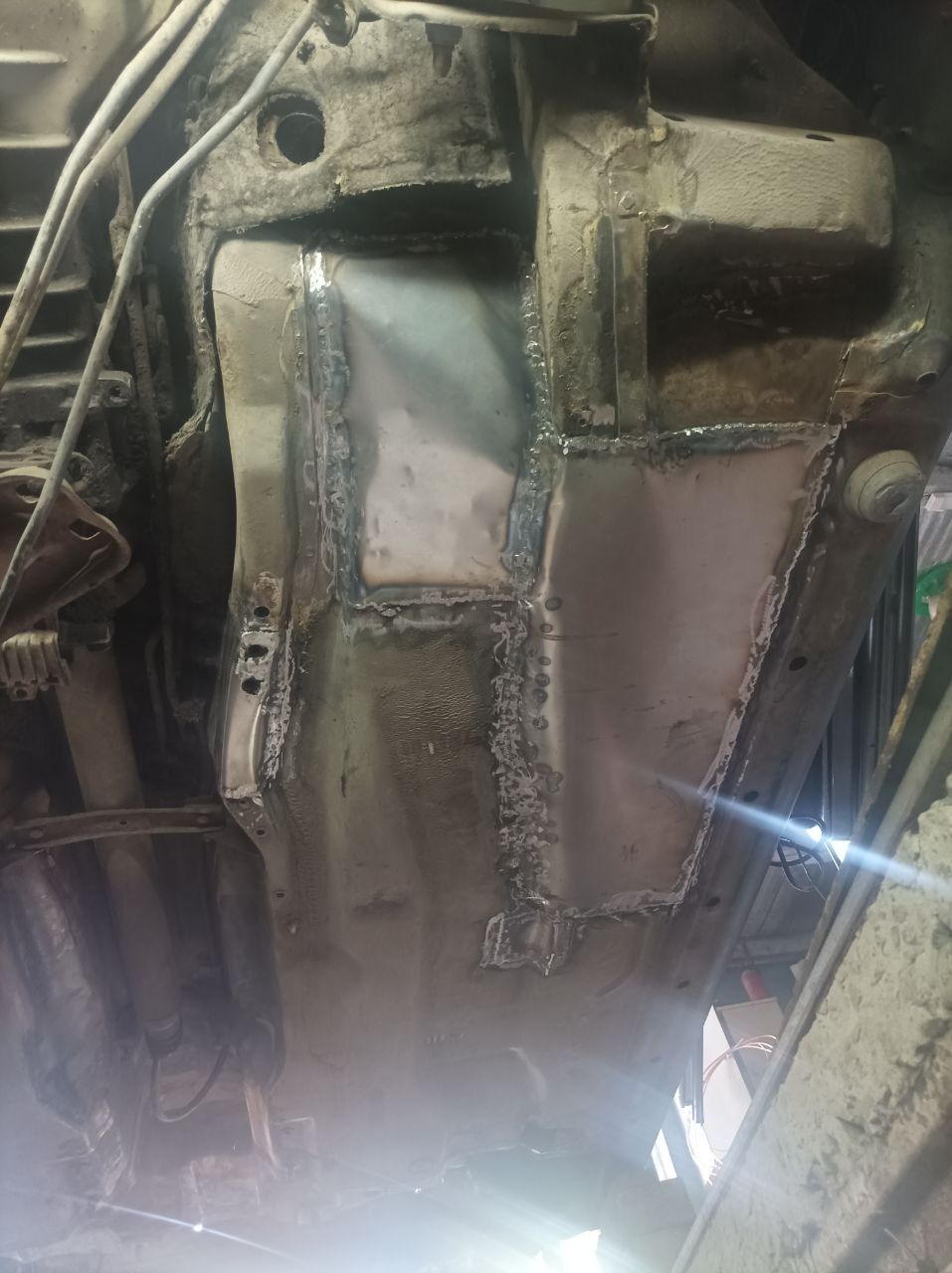 Зварювальні роботи автомобіля