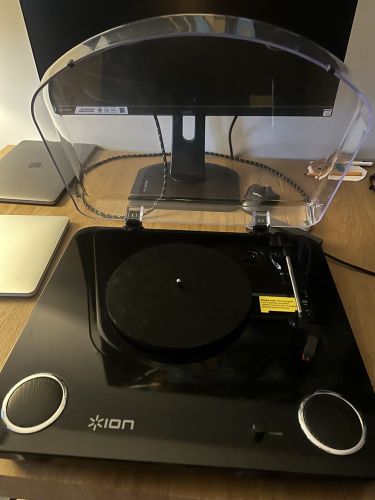 gramofon konwersyjny z glosnikiem