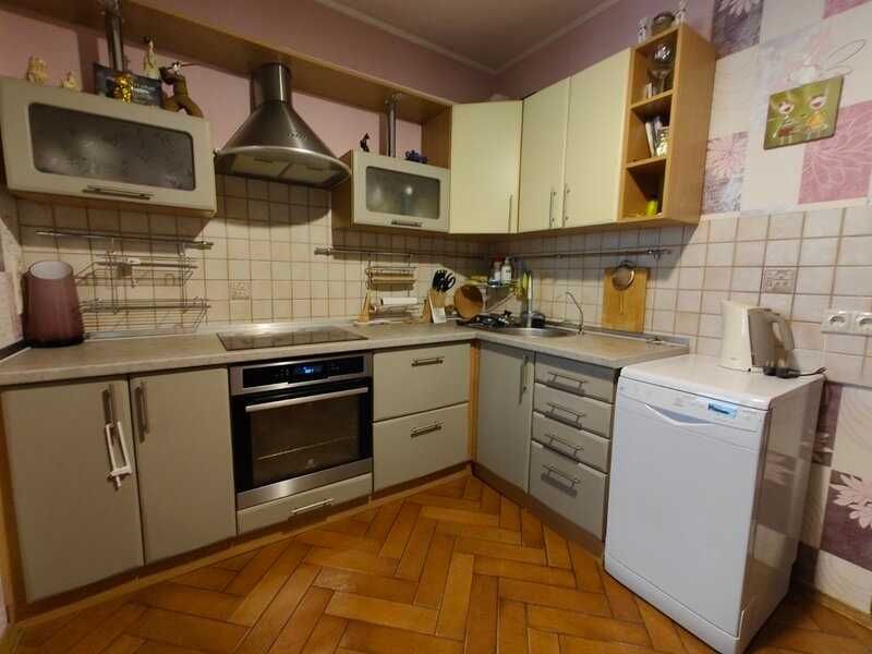 Продаж 3-к квартири  Харківське шосе,  180/21  /єВідновлення /