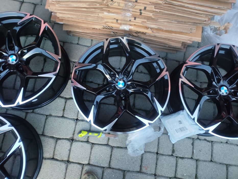 Idealne alufelgi felgi BMW G seria 18 5x112 66.6 F40 G20 F48 U11 X1 X2
