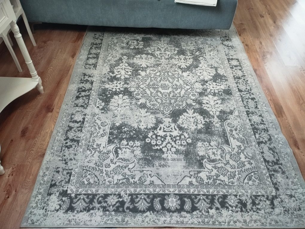 Stylowy dywan 160x230