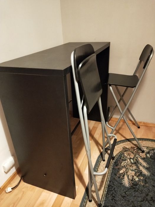 Barek i dwa stołki barowe okazja