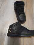 Adidaski jordan 25