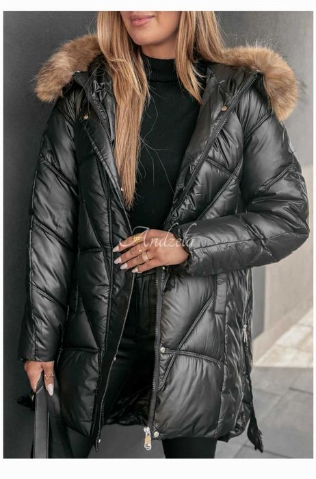 Kurtka pikowana  kaptur futerko