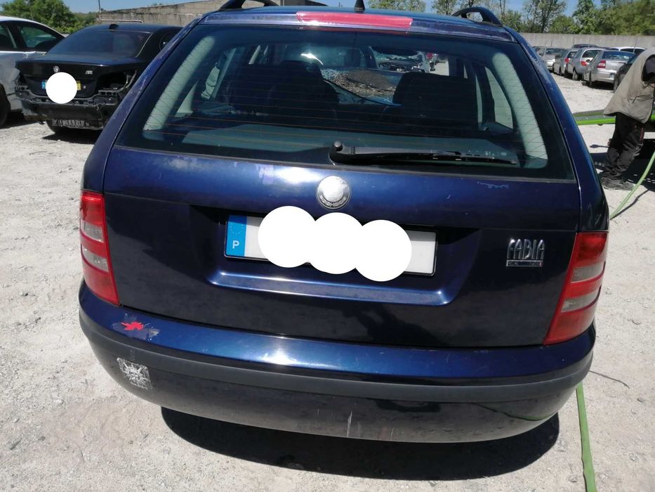 Para peças Skoda Fabia I Combi (6Y5) 1.4I ano 2001
