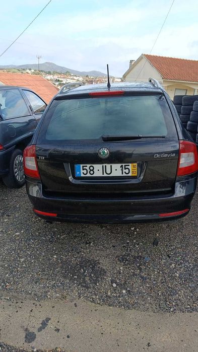 Skoda Otavia acidentada