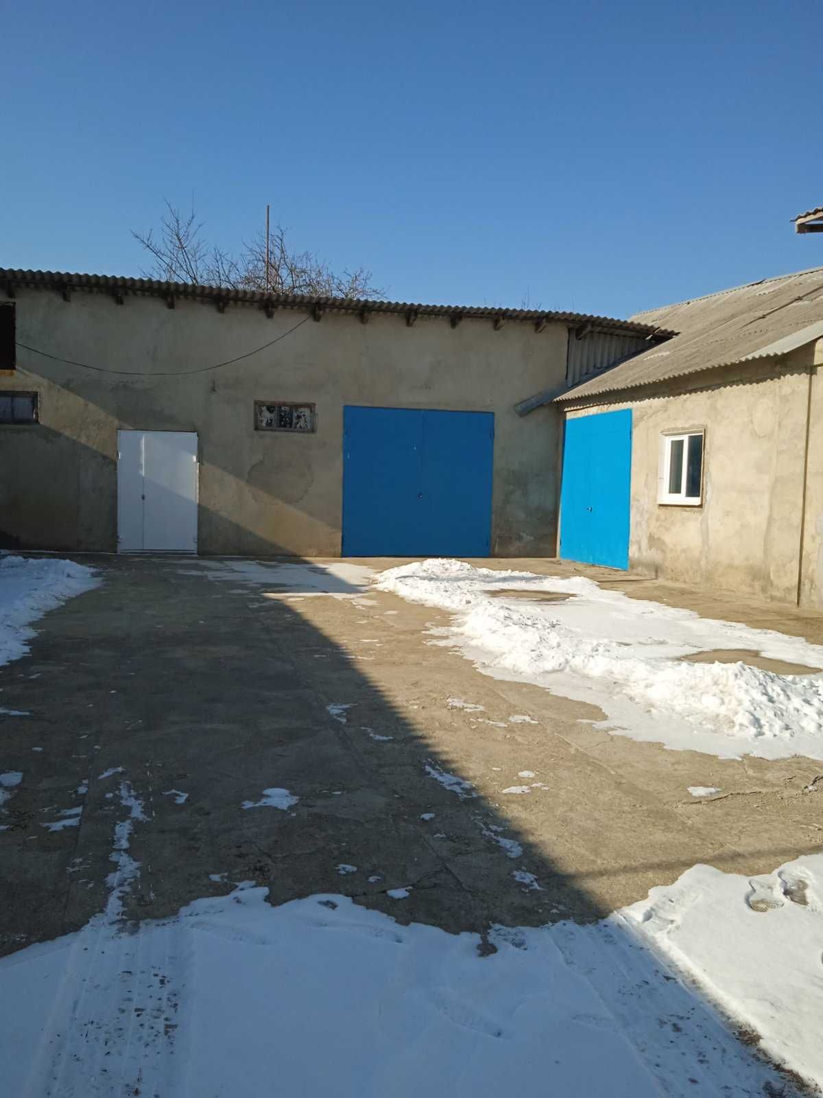 Склади в центрі міста Подільськ