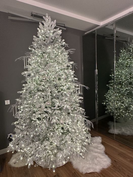 Ялинка 2,2м на крабах