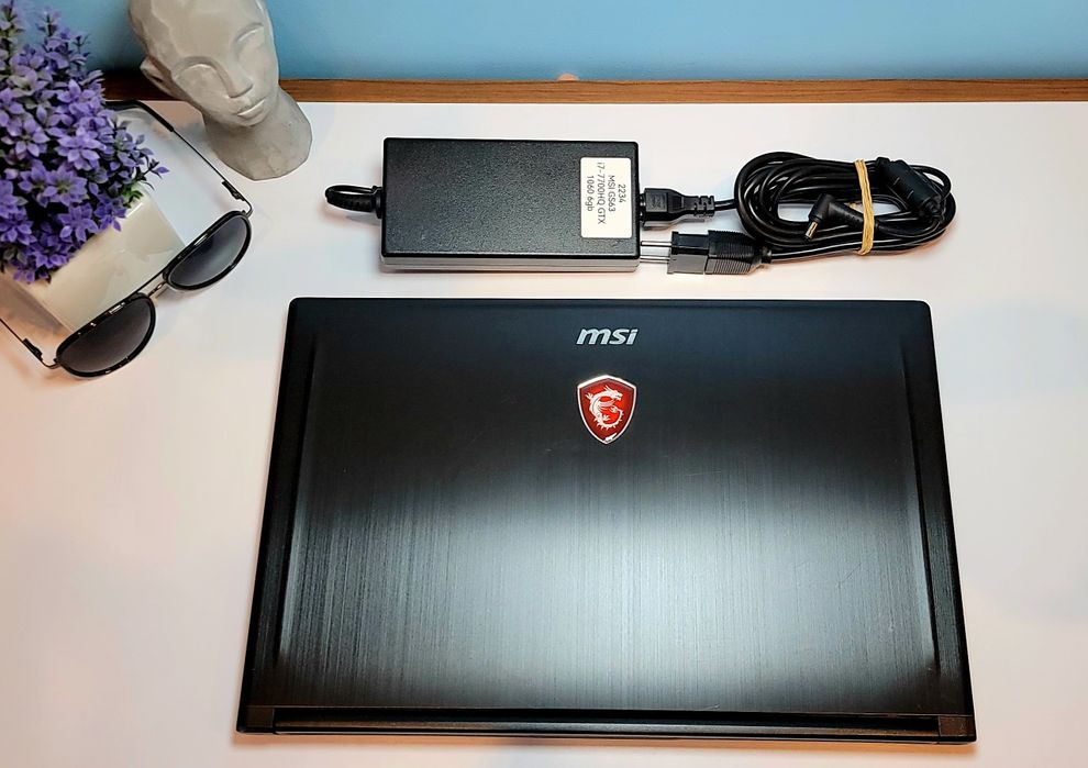 MSI GS63VR 7RF / i7-7700HQ / 16GB RAM / GTX 1060 6Gb / SSD+ HDD