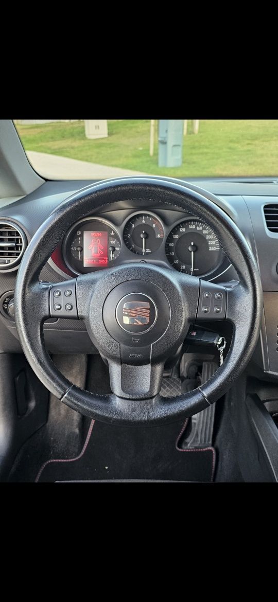 Seat Leon sport 2.0 tdi 140 CV DSG selo antigo 2007