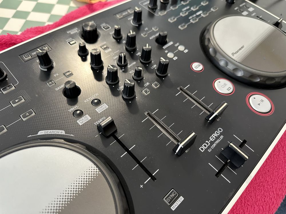 Pioneer ddj Ergo - Controladora