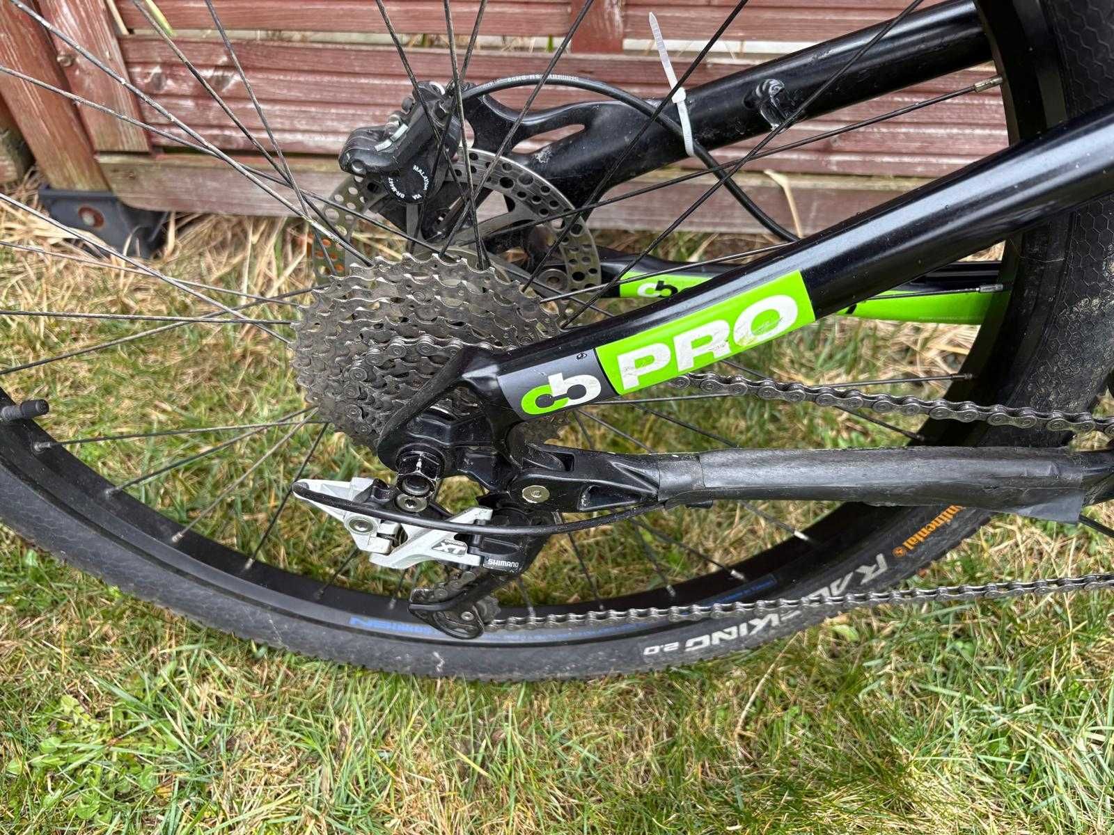 Rower Brytyjskiej marki cboardman PRO FULL MTB Rox Shox L