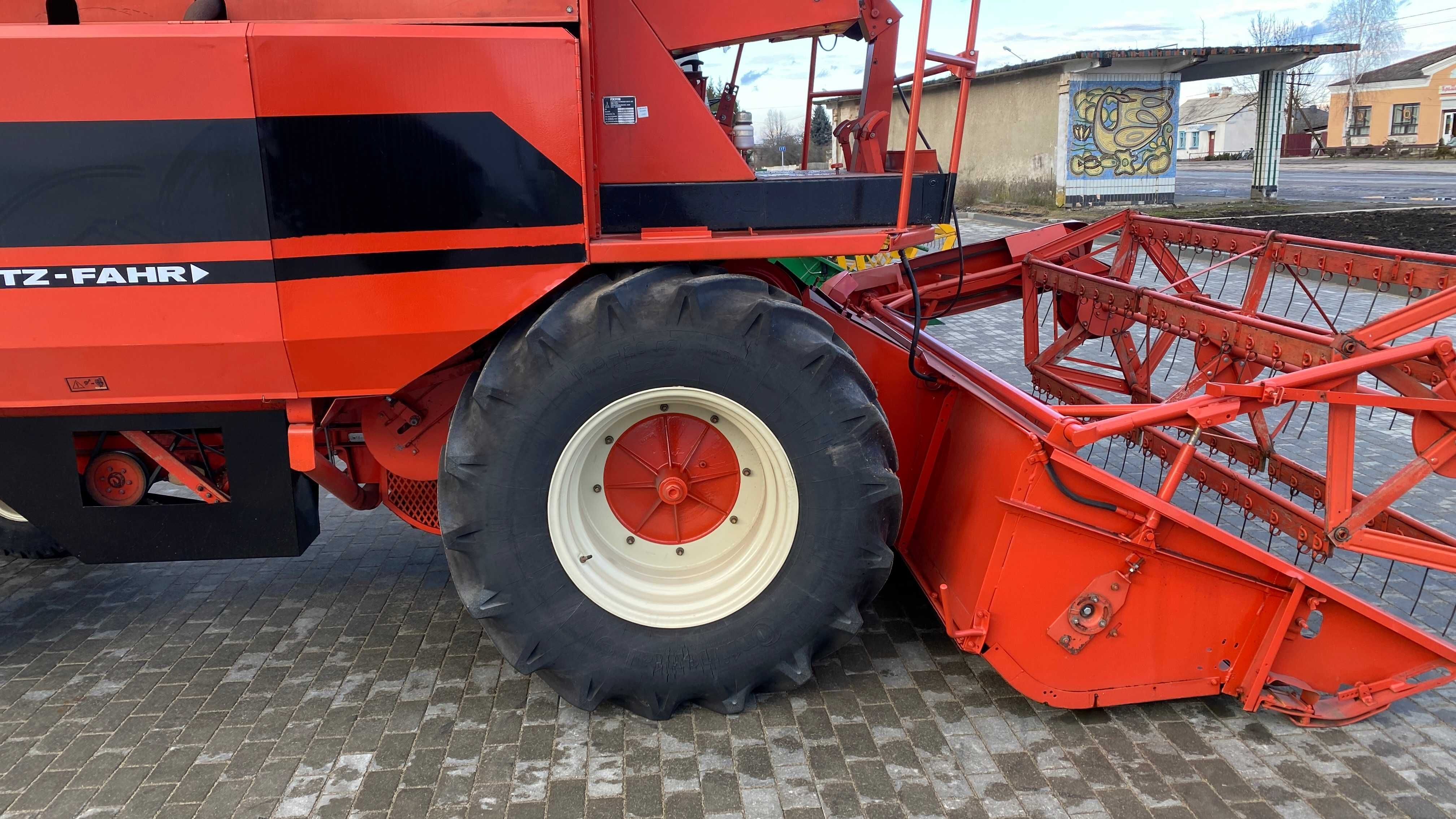 Комбайн Deutz-Fahr M 770 привезений з Європи.