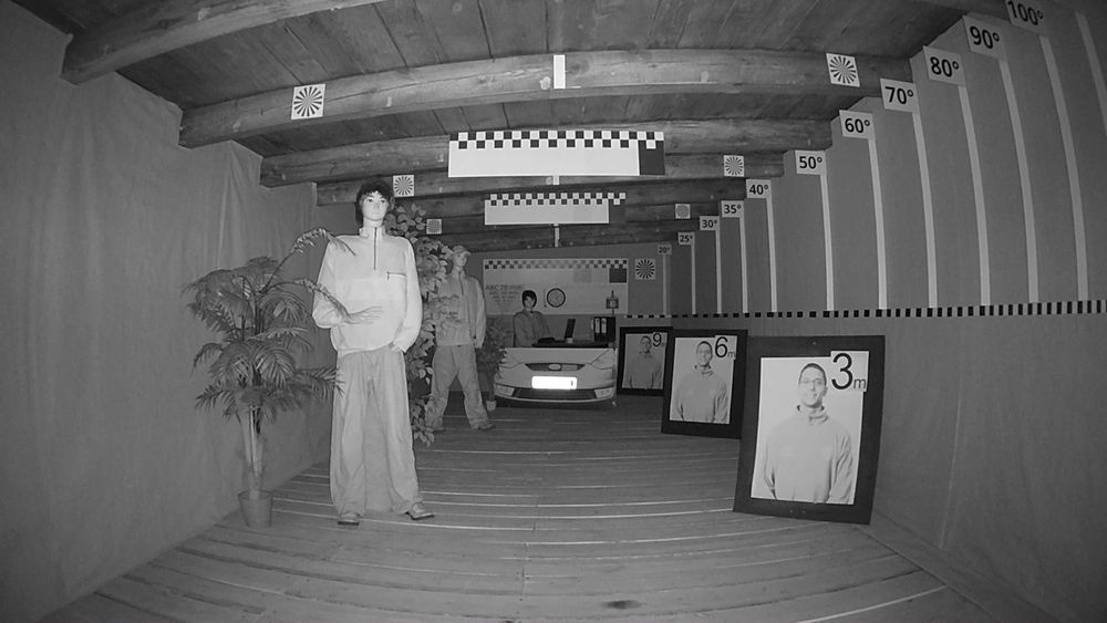 Kamera kopułkowa z mikrofonem IP Hikvision DS-2CD2123G0-IU 2Mpx