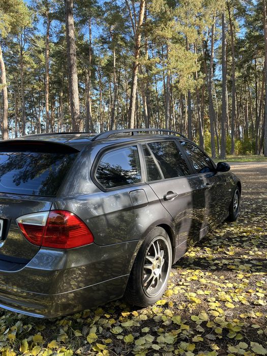 Продам BMW E91 320D N47