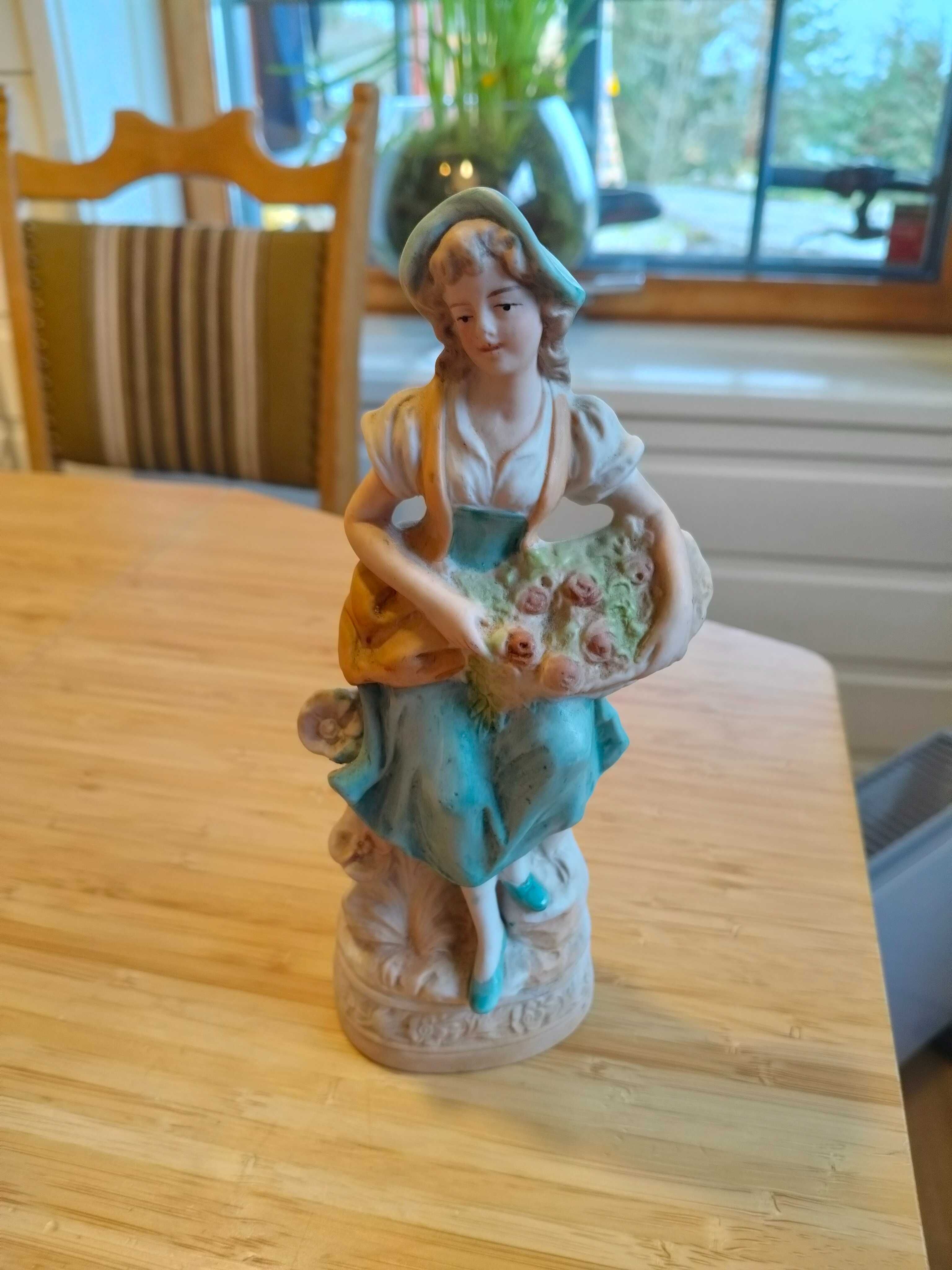 Figurka porcelanowa antyk