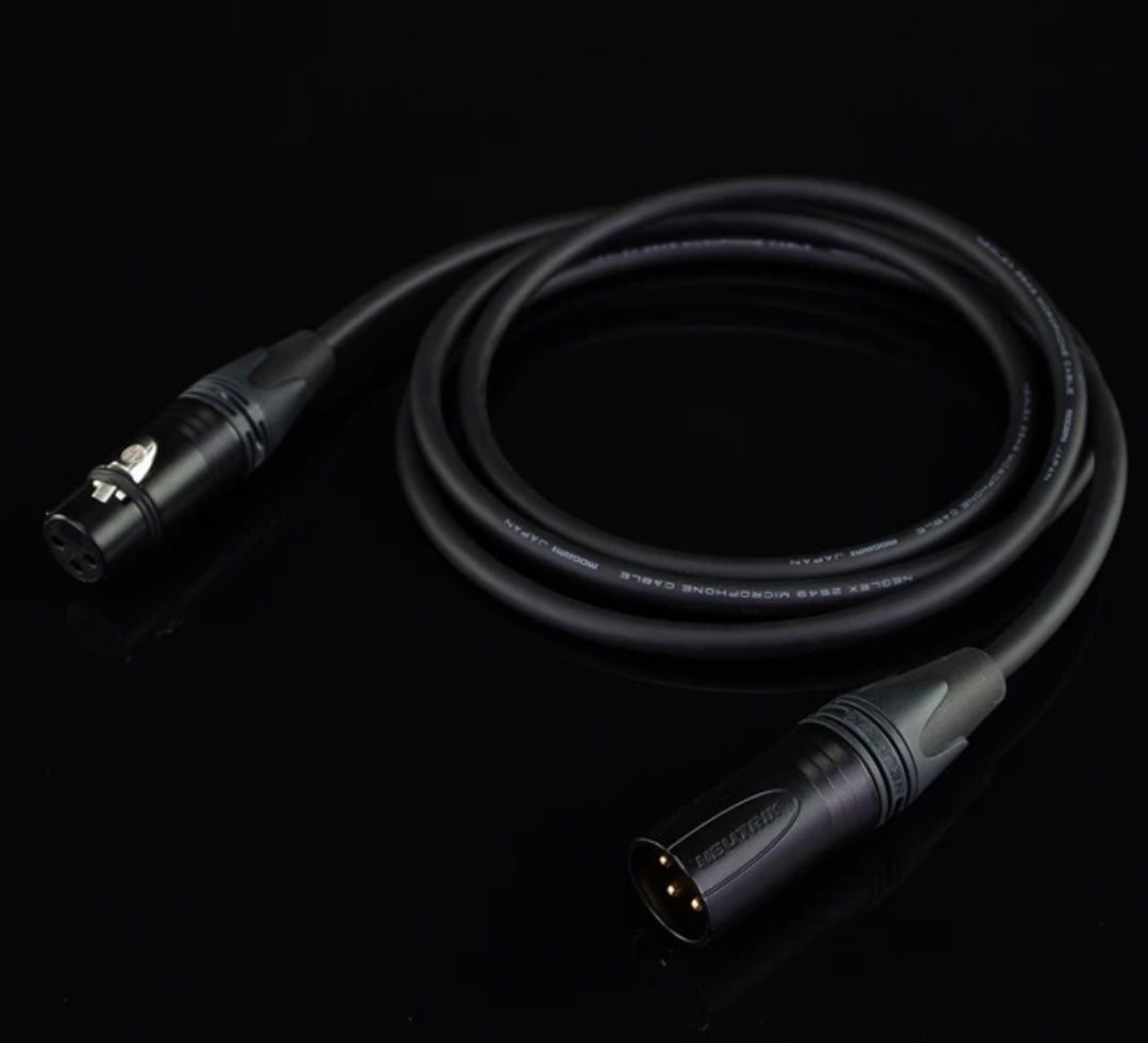 Cabos balanceados XLR Mogami