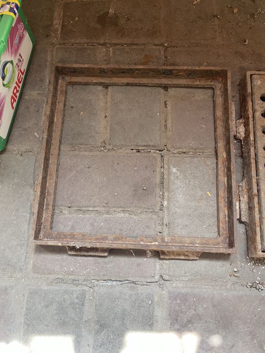 Рамка для чугунной решетки для дождеприемника