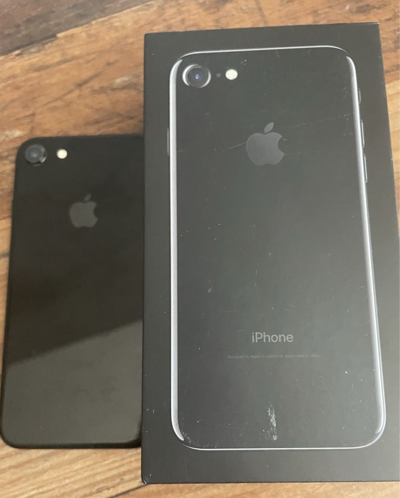 iPhone 7 128GB Jet black с коробкой