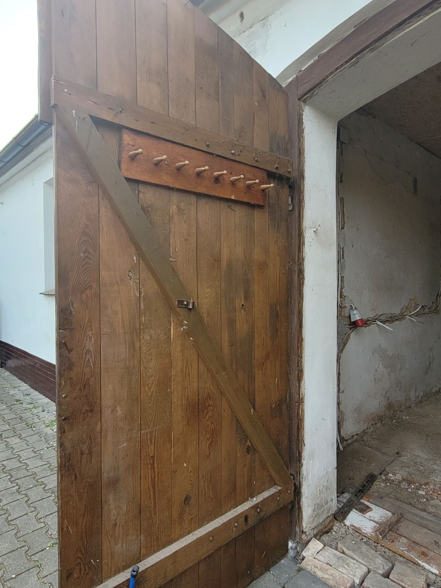 Brama drewniana do stodoły
