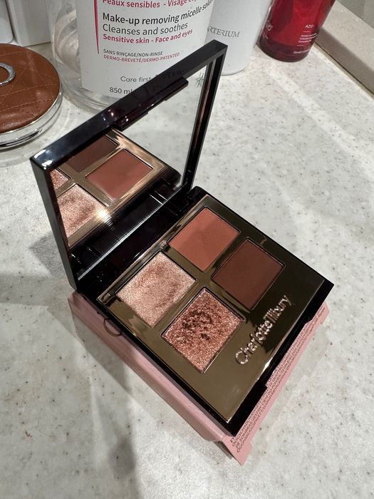Тіні Charlotte Tilburry Luxury Palette