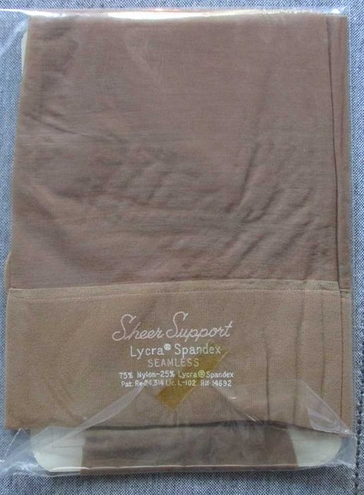 Oryginalne pończochy nylonowe z 25% dod. spandexu, 9 1/2-10, lata 70te