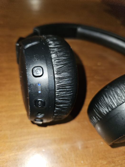 Fones JBL Bluetooth