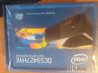 Nieużywany mini komputer Intel NUC Kit DC53427HYE.