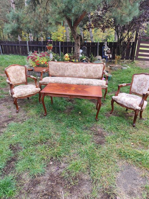 Komplet wypoczynkowy w stylu Ludwik XVI