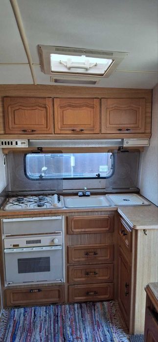 Кемпінг, дім на колесах