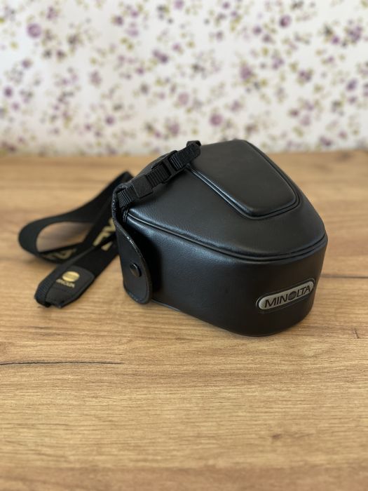 Плівкова фотокамера Minolta dynax 500si