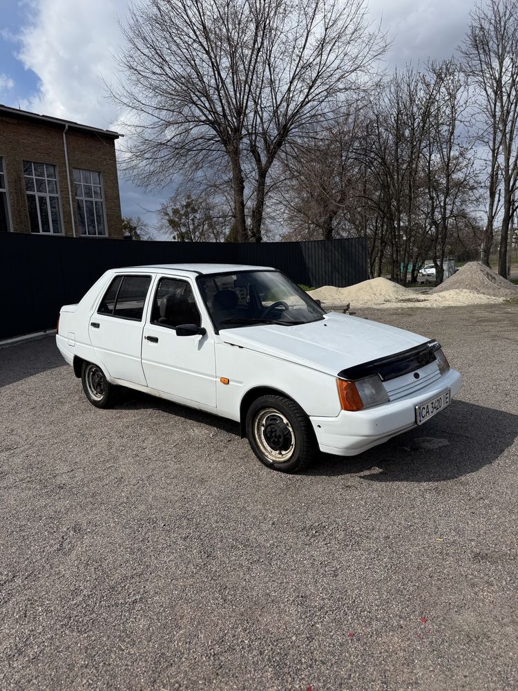 Автомобиль ЗАЗ Славута 110307 Slavuta Tavria Таврія инжектор
