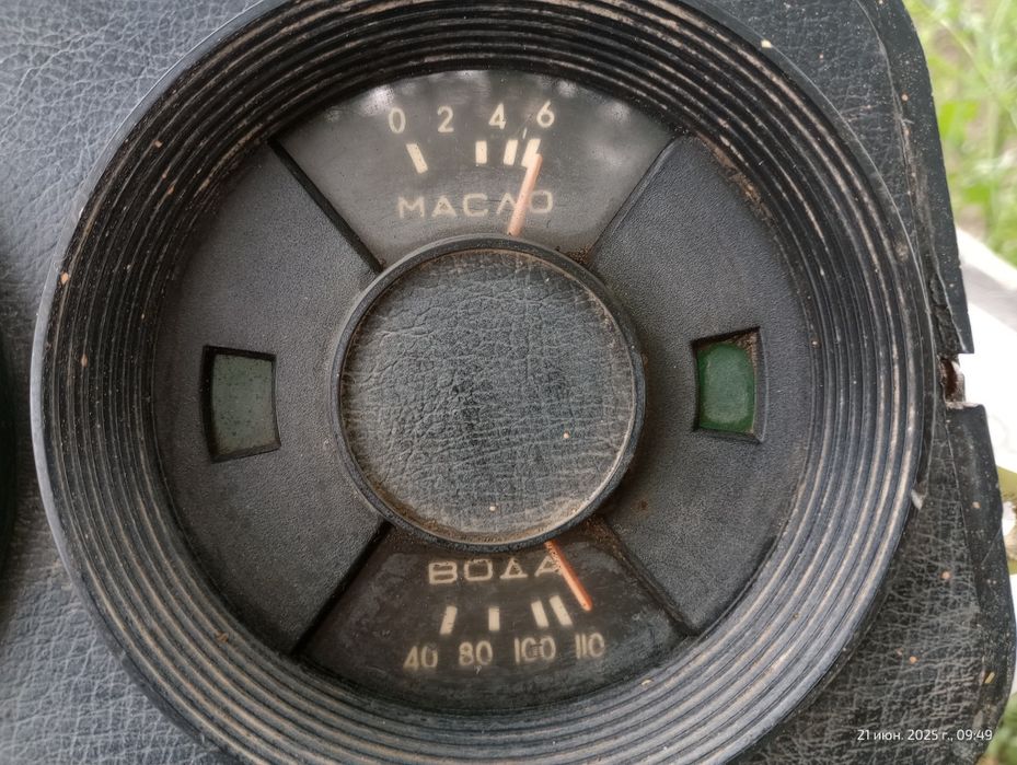 Щиток  приборів 2140.