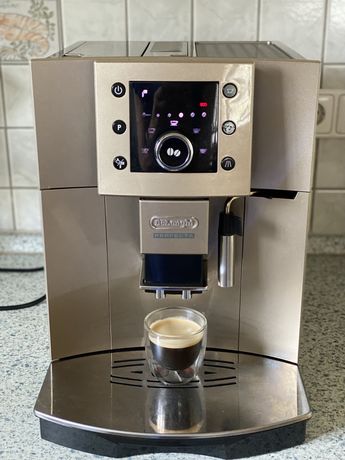 Кофемашина Delonghi ESAM 5400 limited edition кавоварка