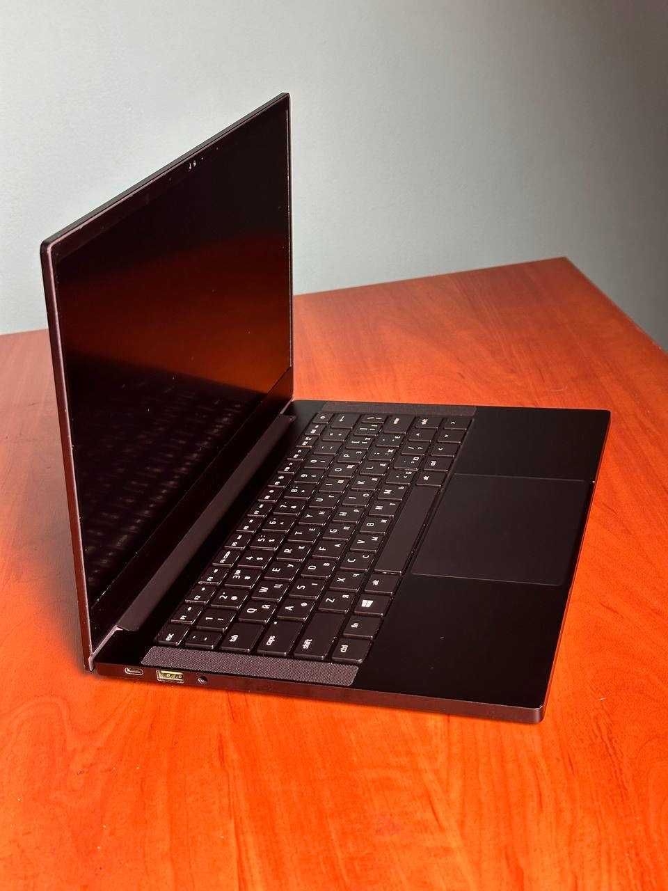 Blade Stealth 13 2019 16gb/1tb i7