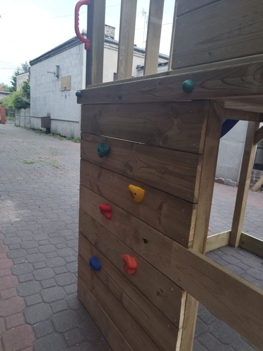 Domek drewniany dla dzieci