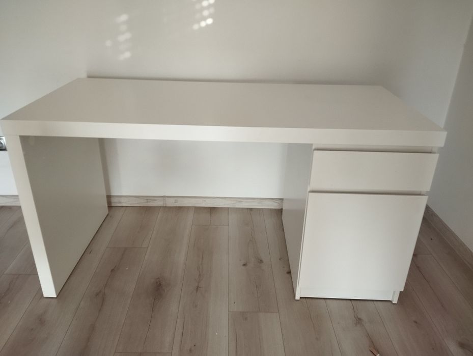 Biurko biale Ikea 140x65x73