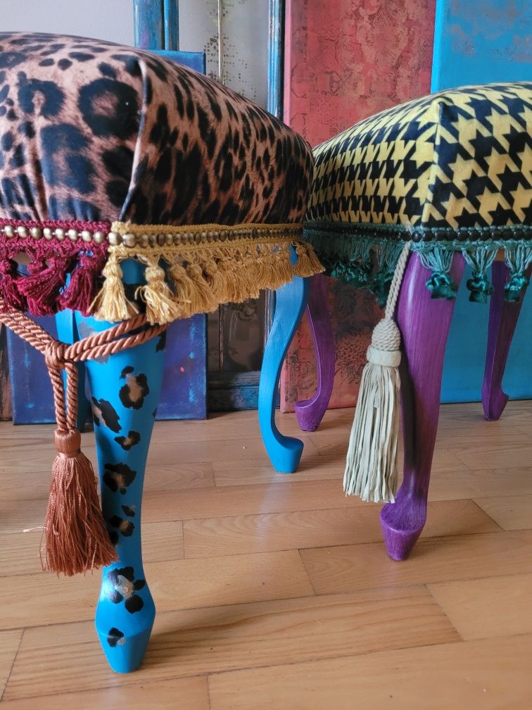 Pufy, podnóżki vintage w stylu boho