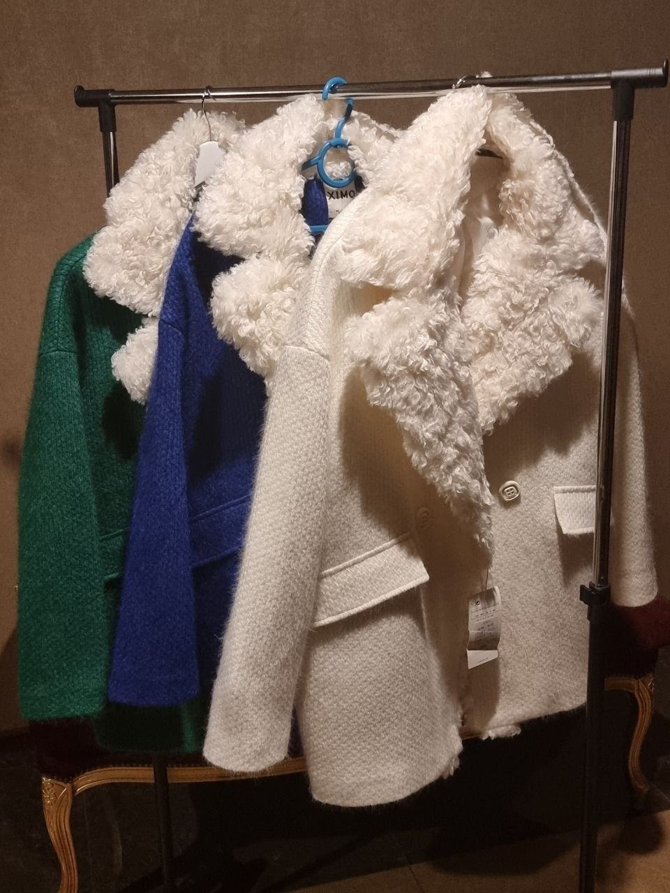 Тепле жіноче кашемірове пальто
