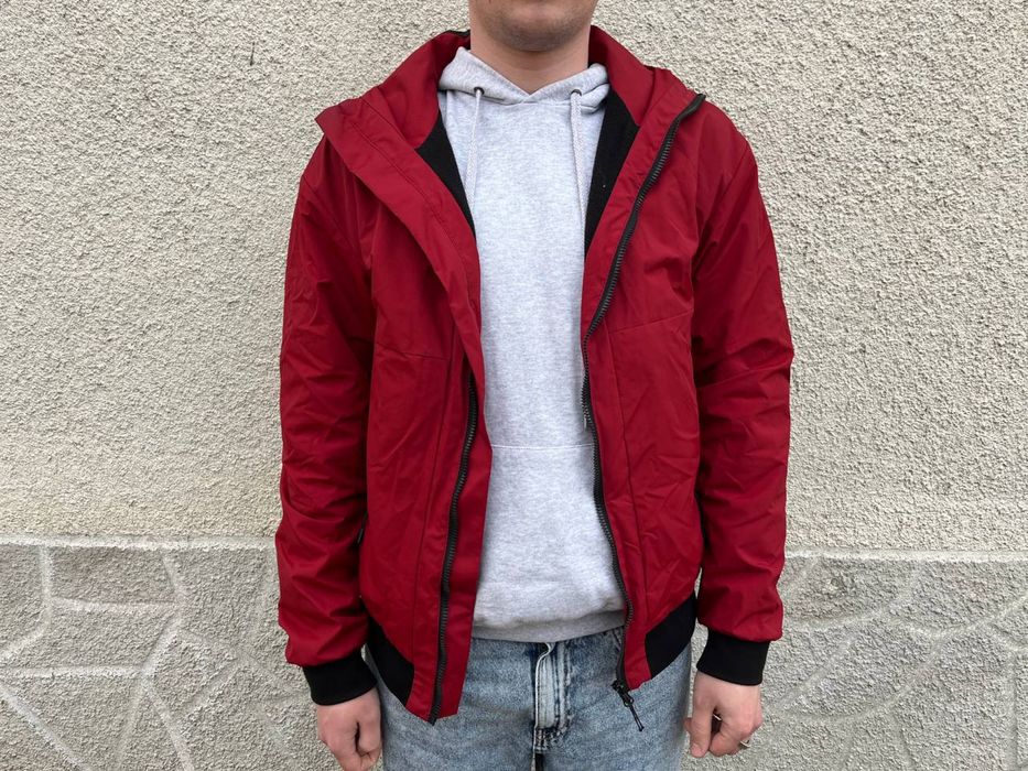 Весняна куртка STAFF.