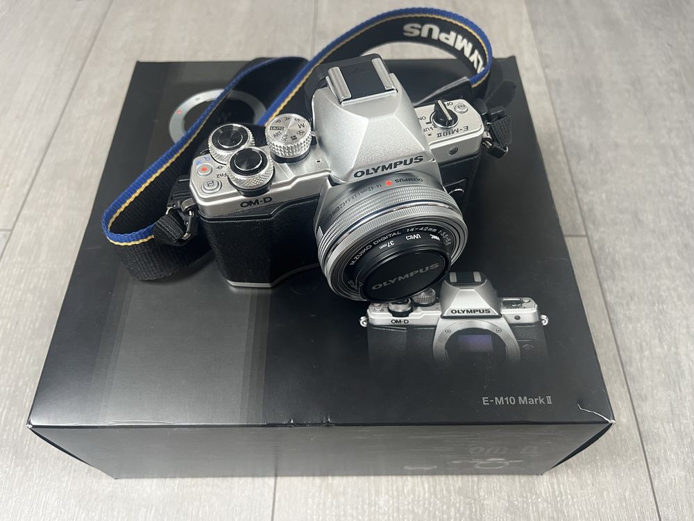 Olympus OM-D E-M10 Mark II