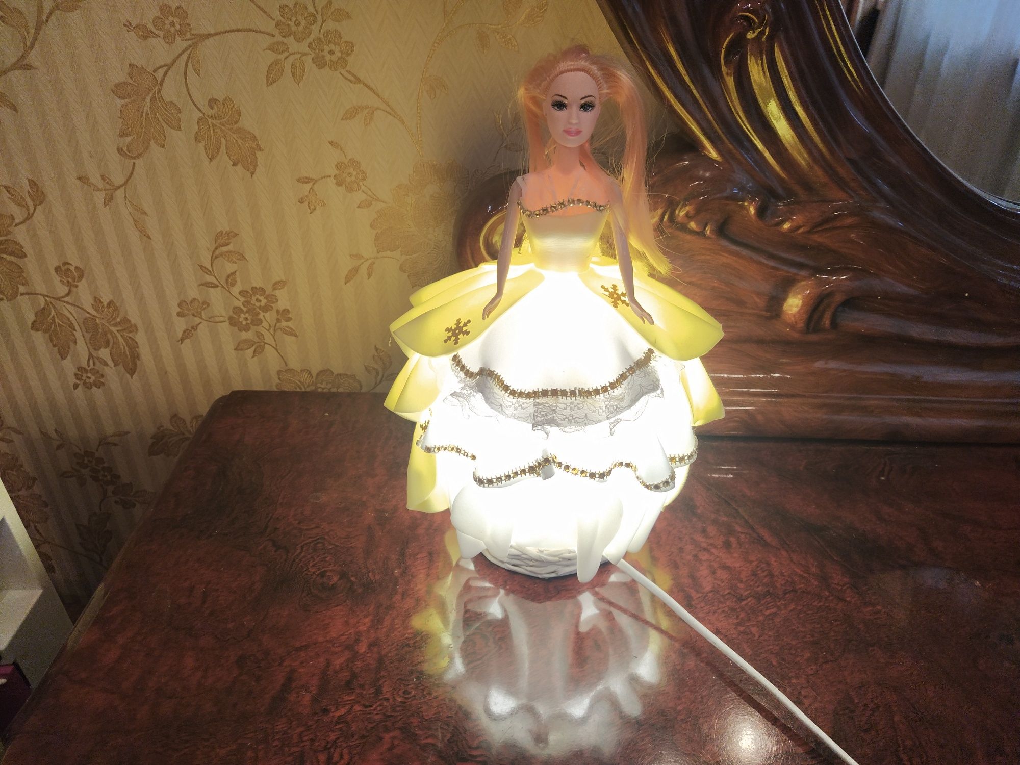 Кукла Барби светильник